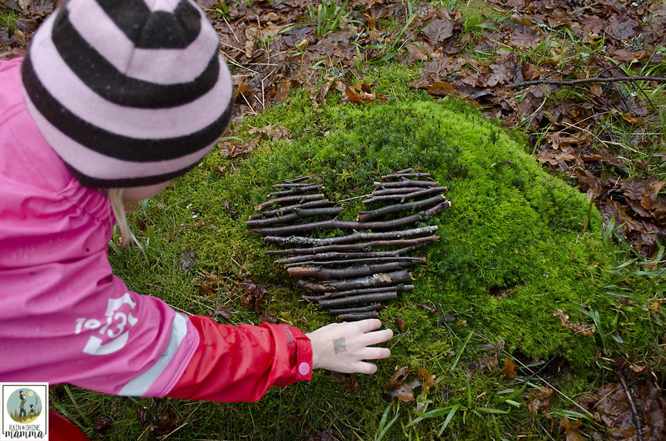 Valentine's Day Nature Art. Create land art as a way to connect children with nature. Great nature activity for any time of the year! Rain or Shine Mamma