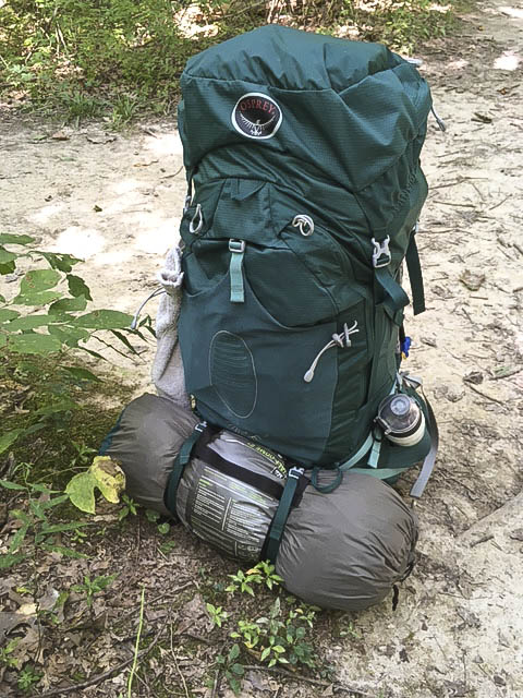 Overnight hiking outlet pack